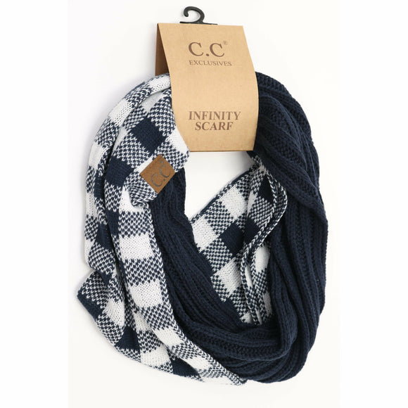 Buffalo Check Knit Scarf: Navy/White