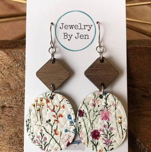 Walnut Diamond & Wildflowers Rounded Square Earrings