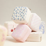 Pink Bow Pattern Portable Square Jewelry Box: Ivory