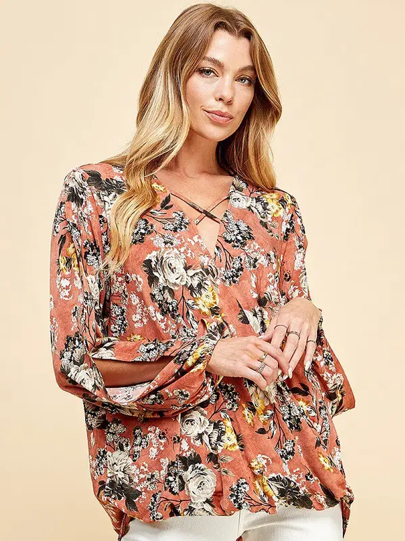Curvy Floral Criss Cross Open Sleeve Top