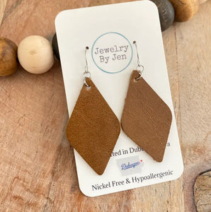 Lora Earrings: Caramel